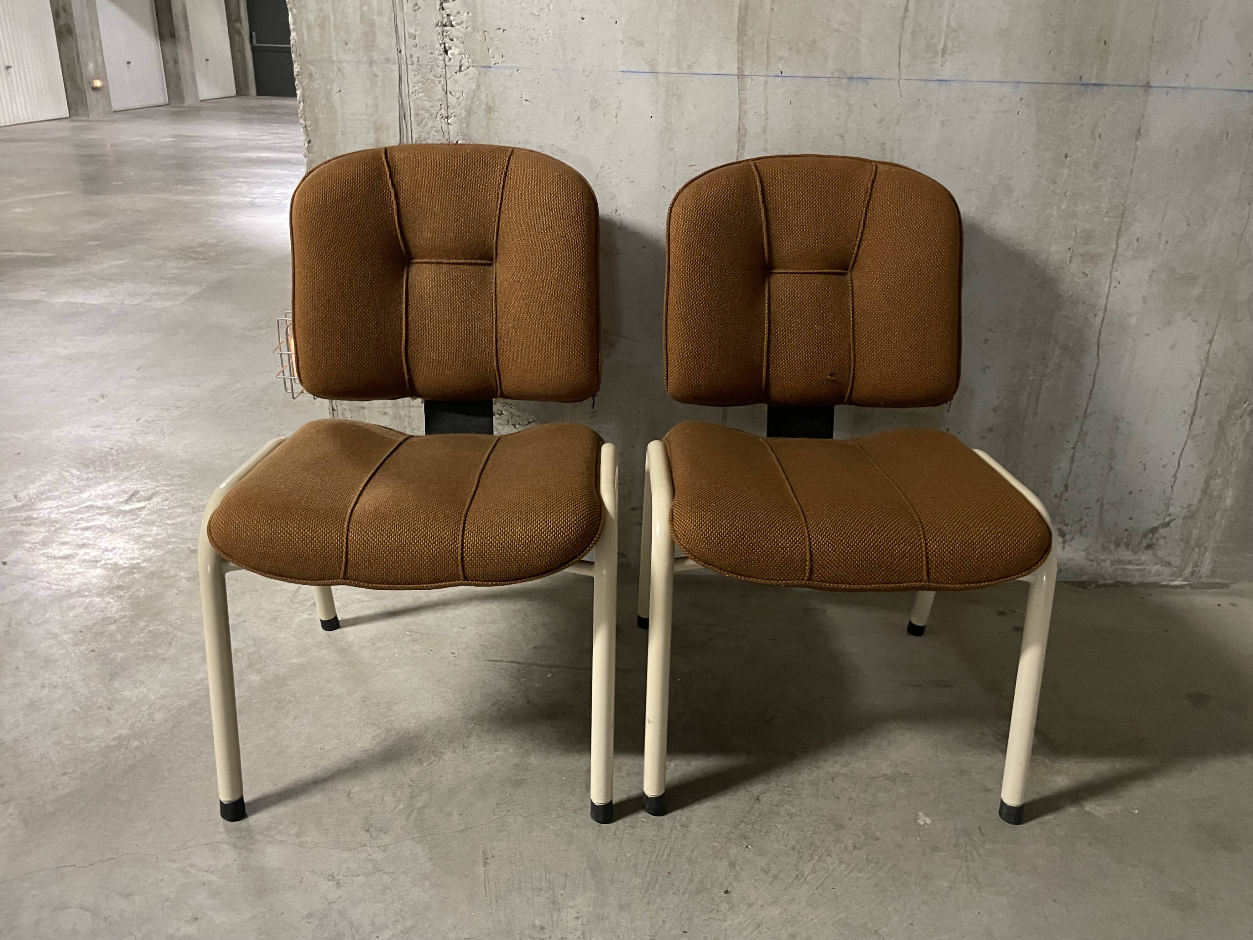 Pair of chairs from the 70s and 80s