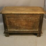 Louis XIV chest of drawers in walnut