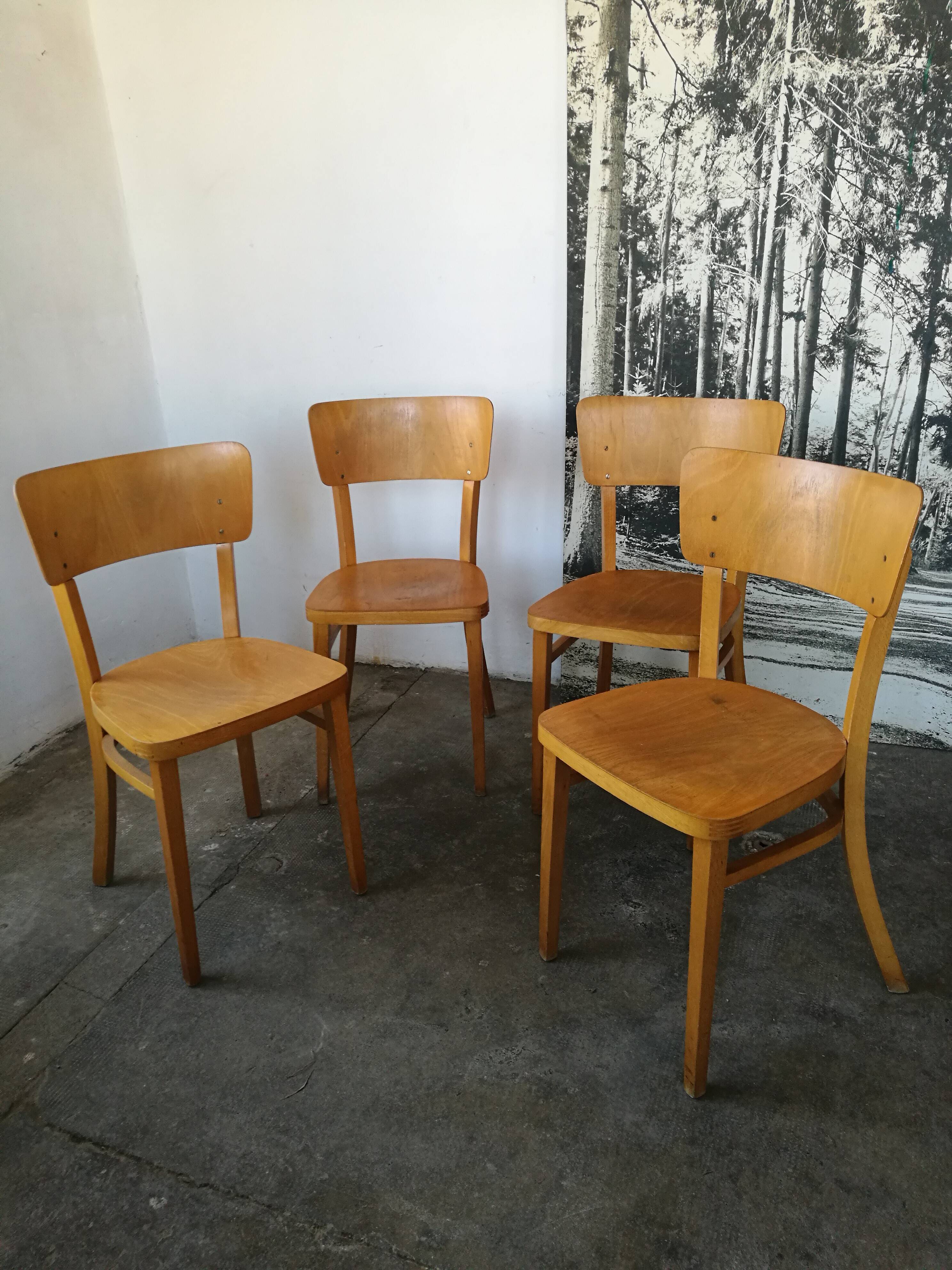 Set of 4 Thonet bistro chairs