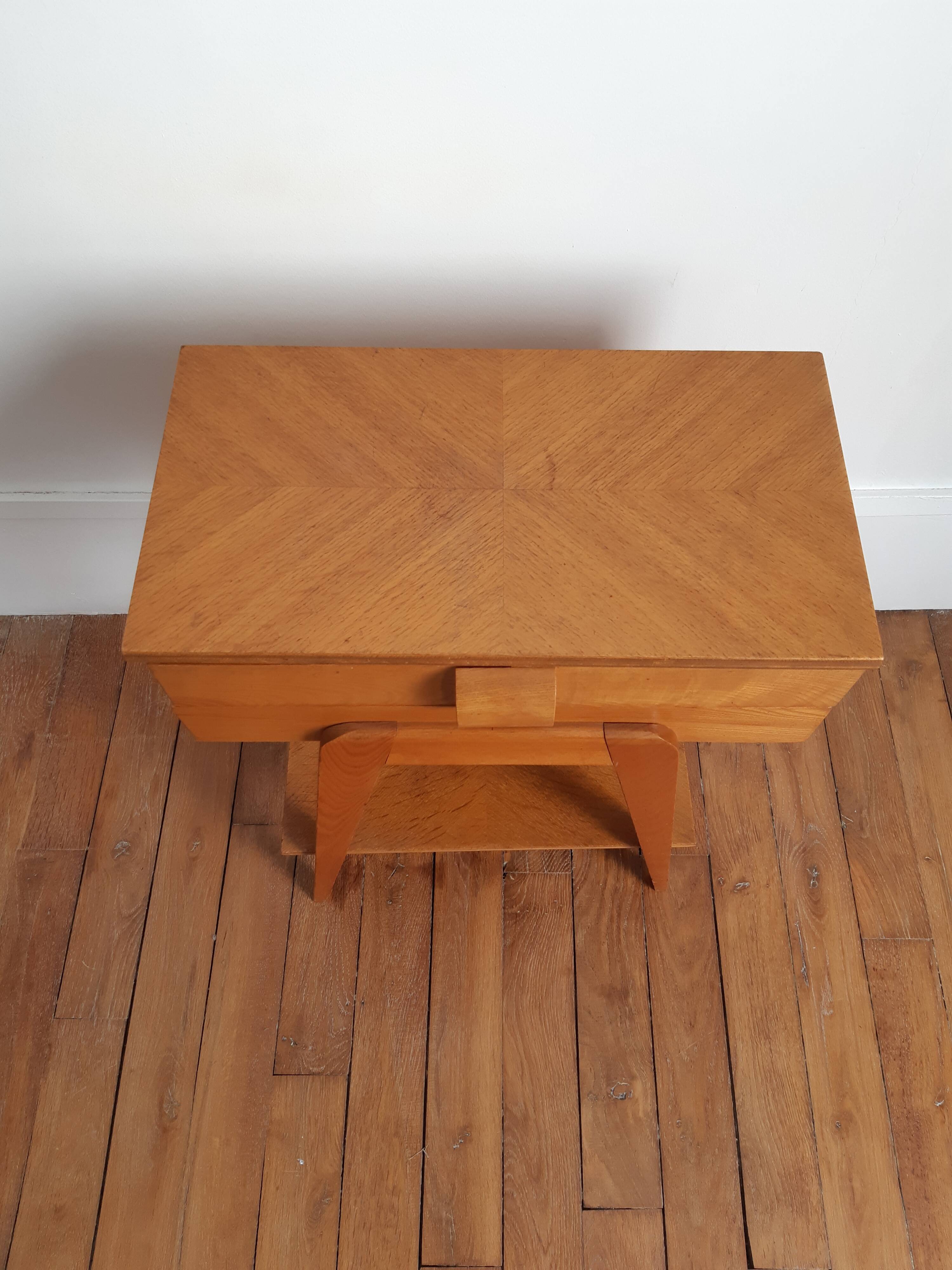 Vintage compass foot worker