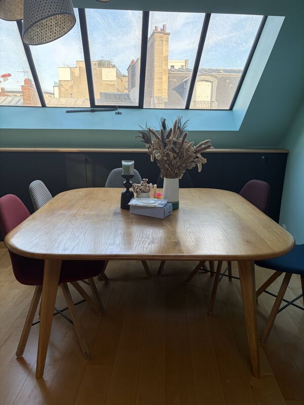 Table de salle a manger en bois de chêne - De chez Caravane