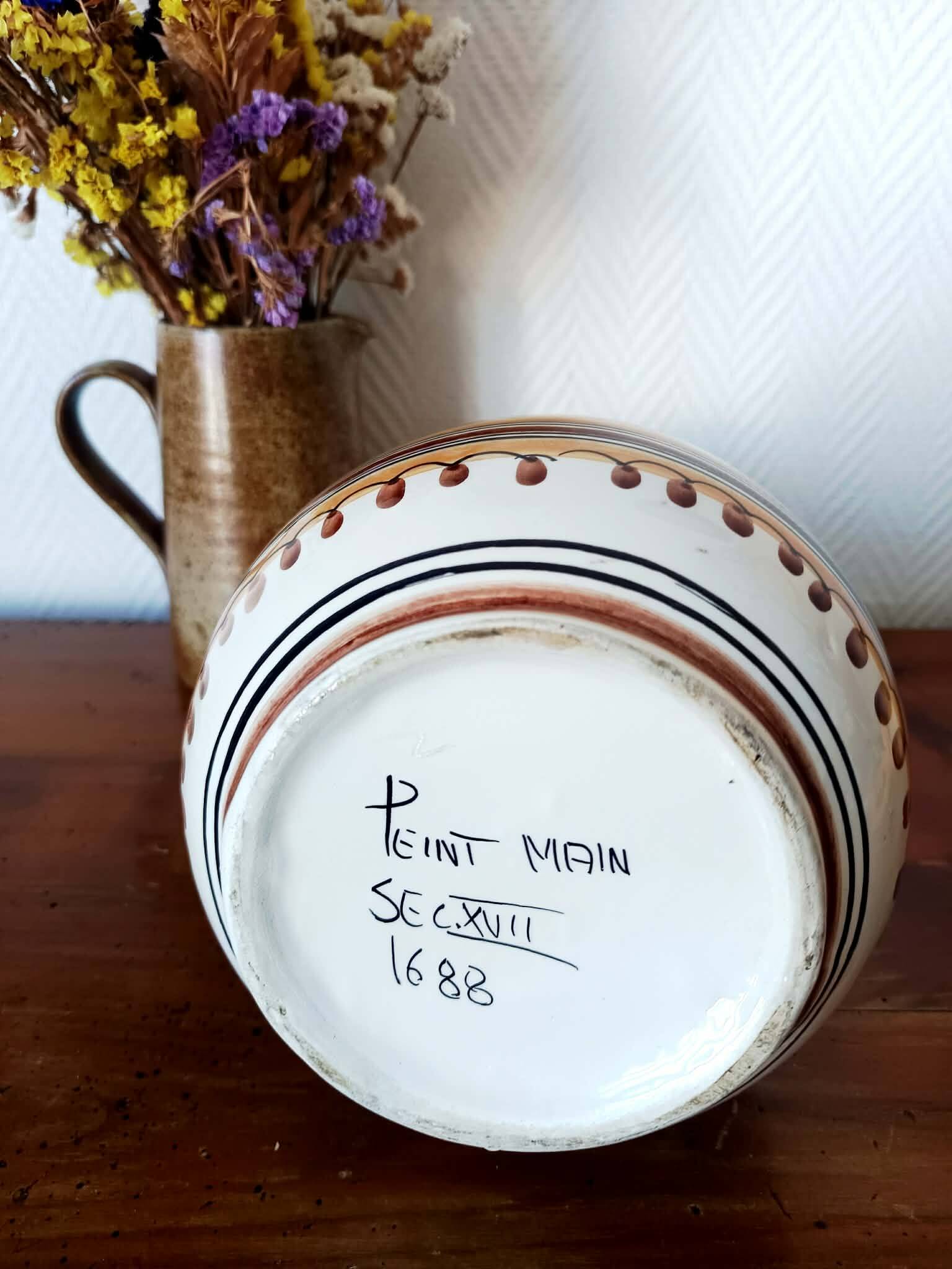 Ceramic jug in Portuguese style