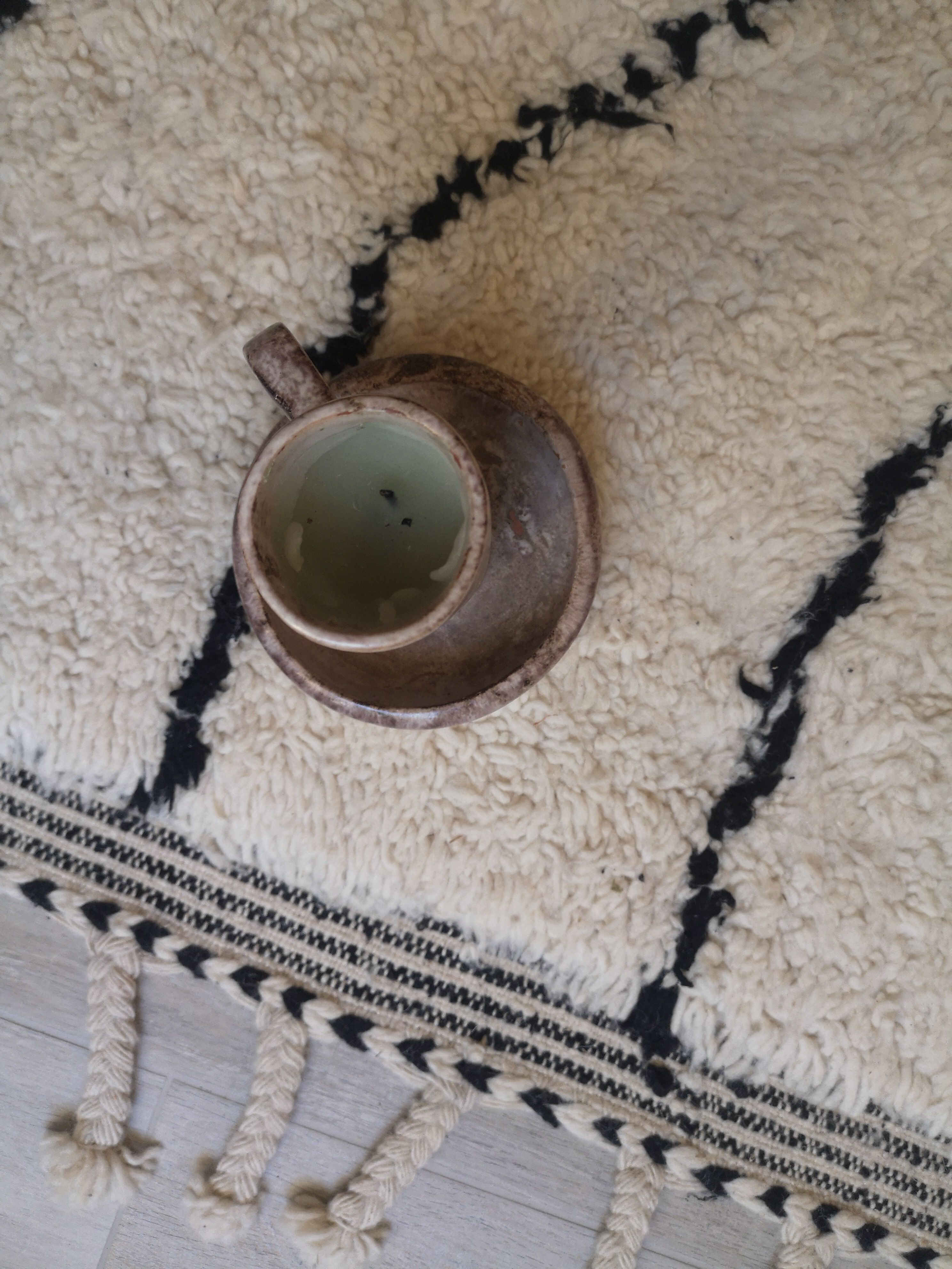 Ceramic candle holder