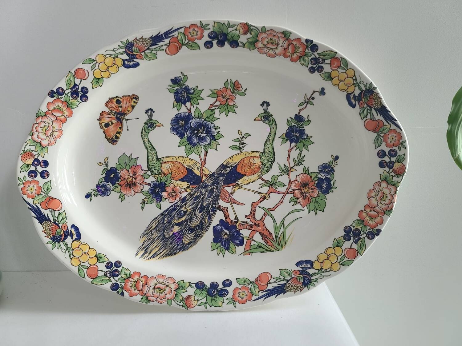 Oval porcelain dish