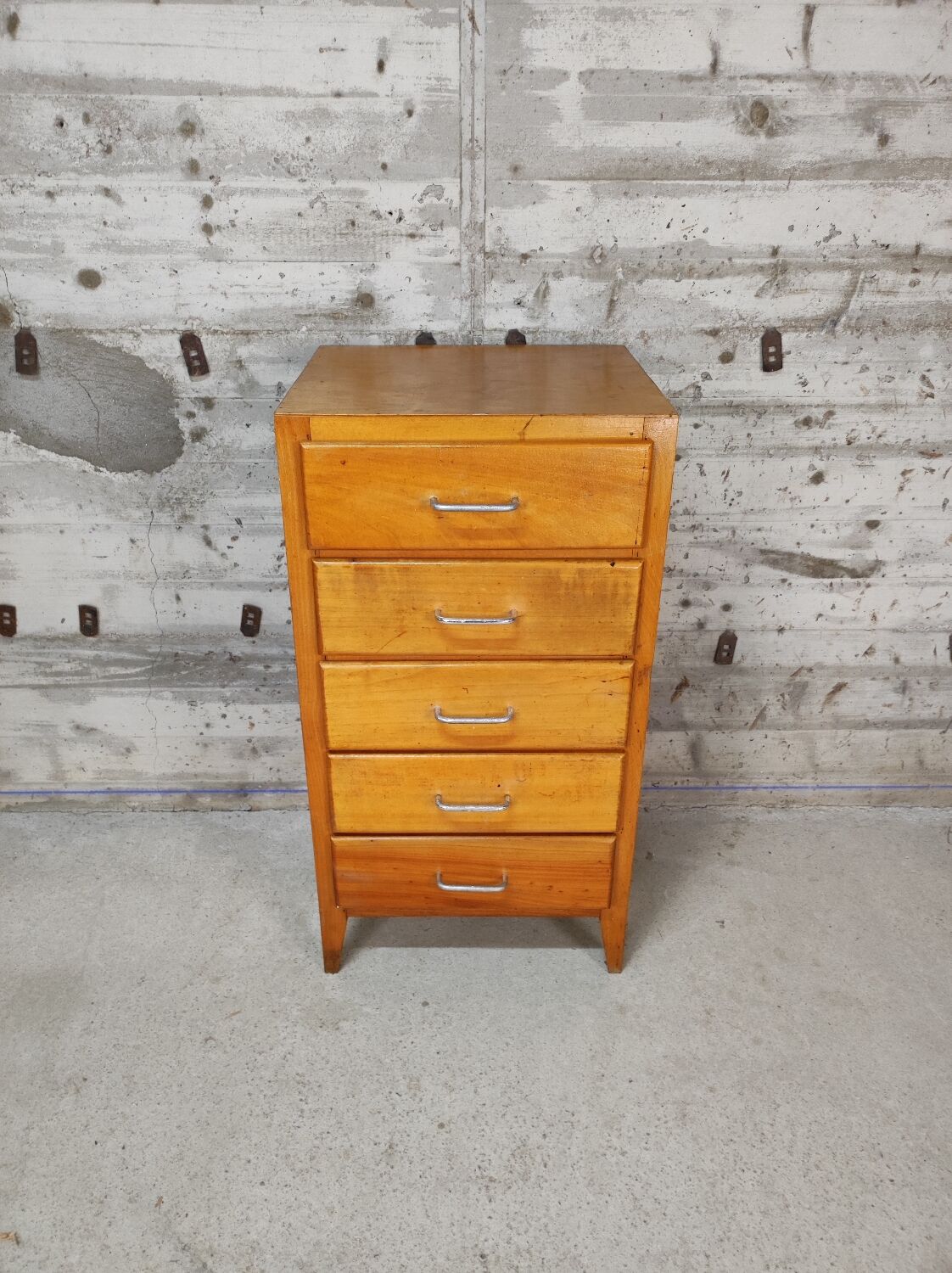 Chiffonnier vintage