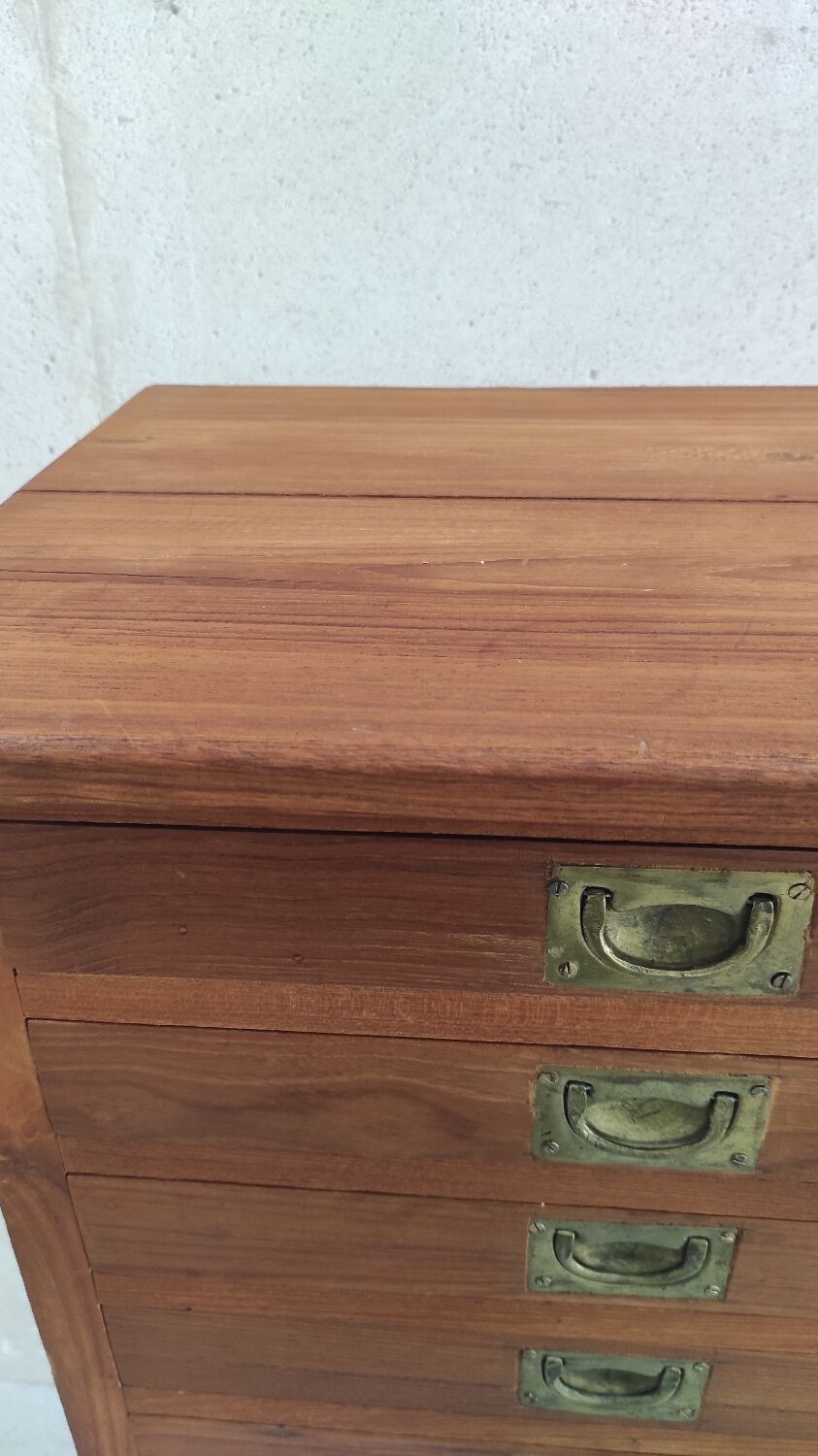 Trade furniture with drawers