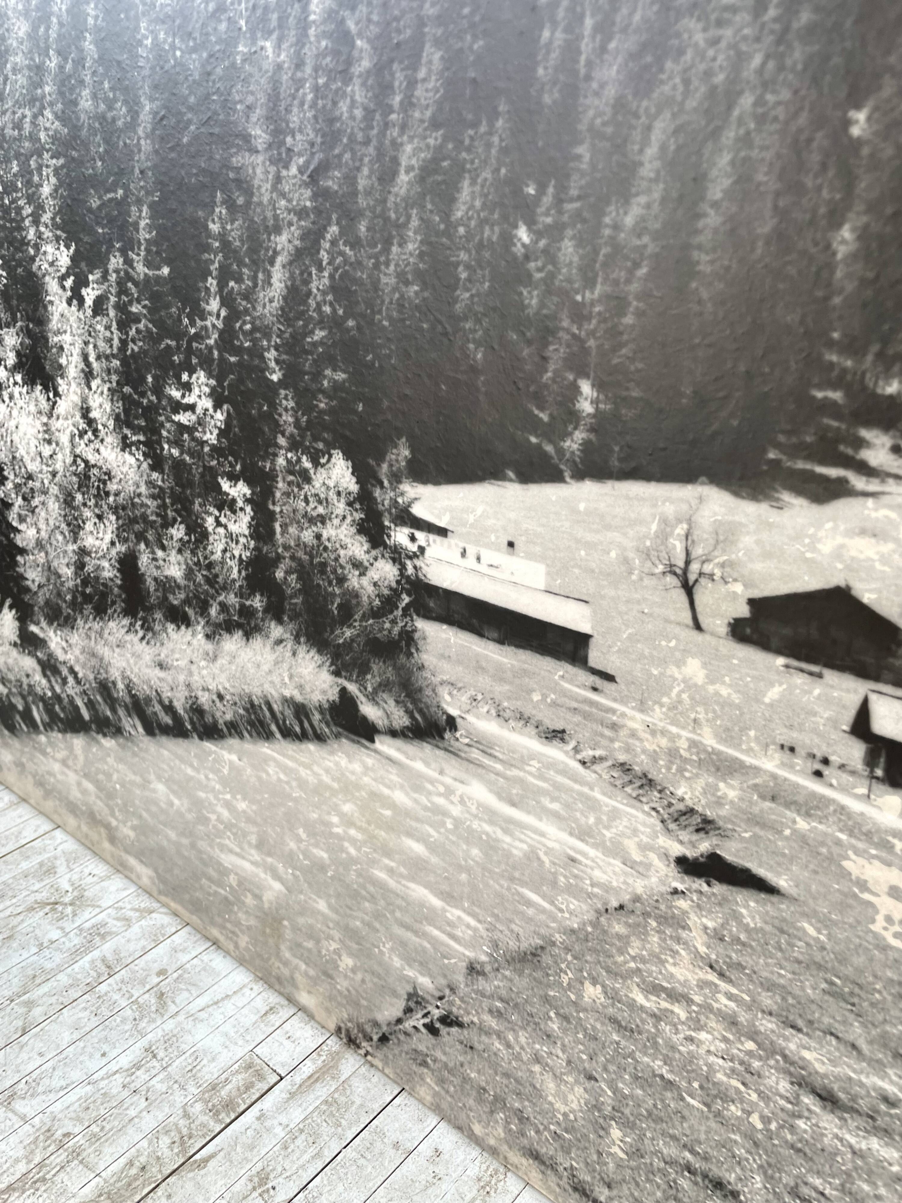 Old XXL black and white mountain photography