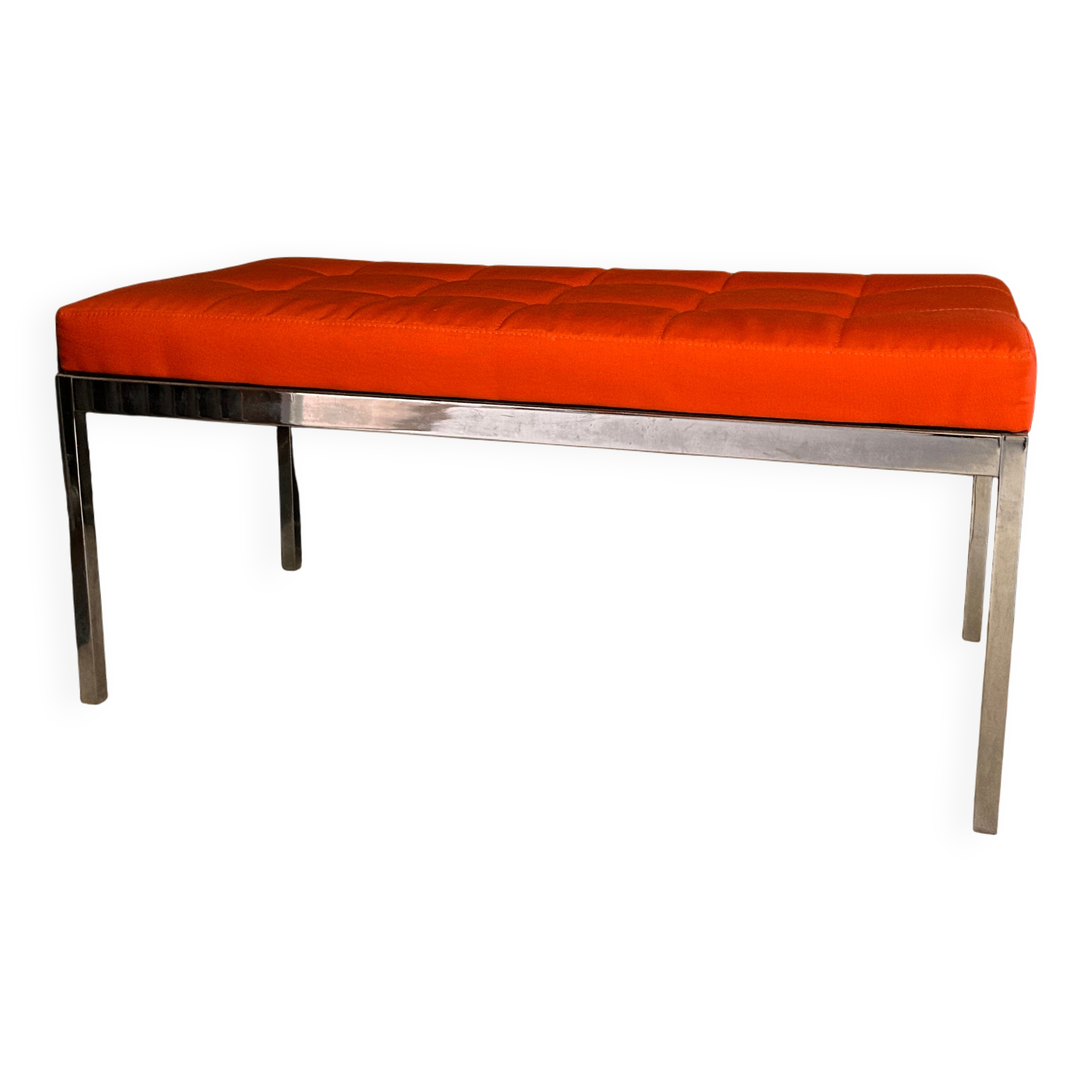 Banquette Knoll