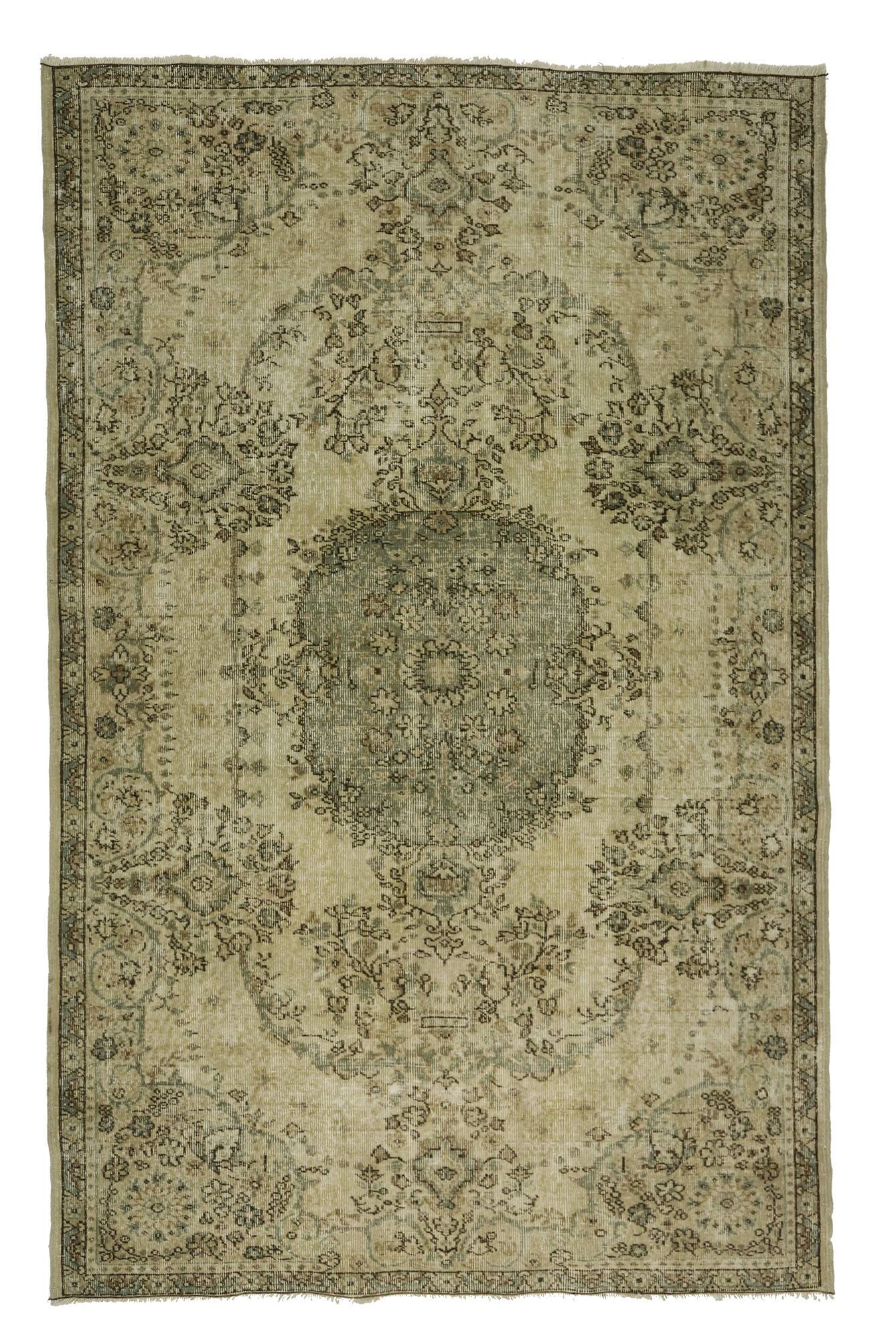 One-of-a-kind turkish handwoven vintage rug - rustic vintage charm 202x 126 cm