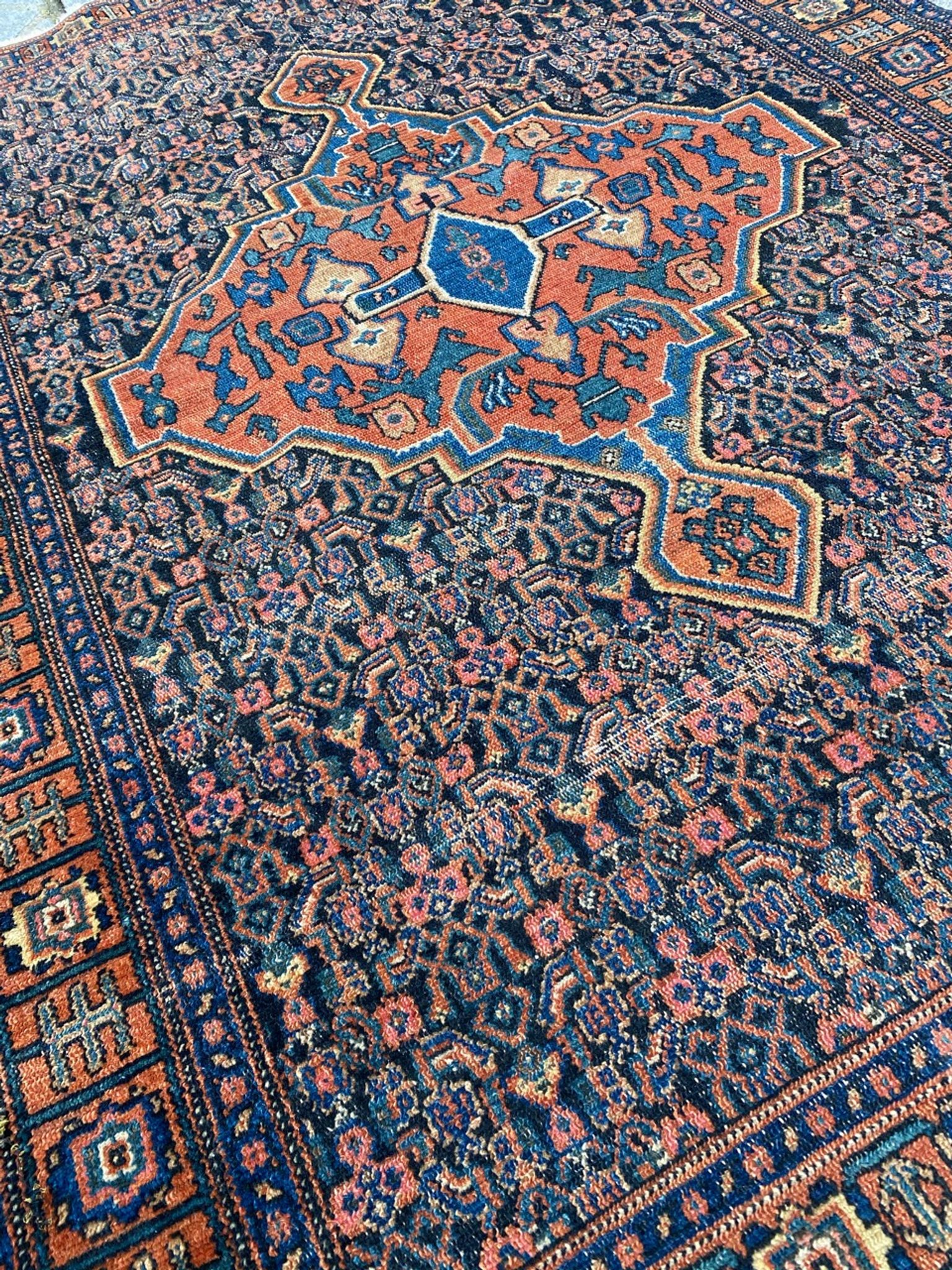 Tapis ancien persan d’orient senneh fait main 102x139 cm