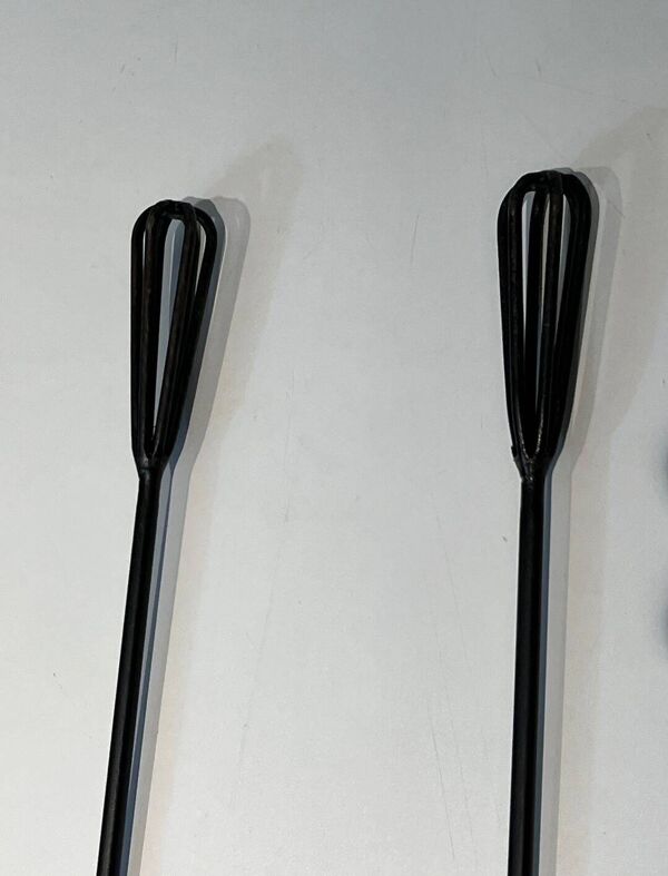 Nécessaire de Feu Design en Métal Laqué Noir et Laiton Poli. France. Vers 1