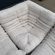 Ligne Roset Togo 3 places, 2 places et d'angle en velours côtelé beige