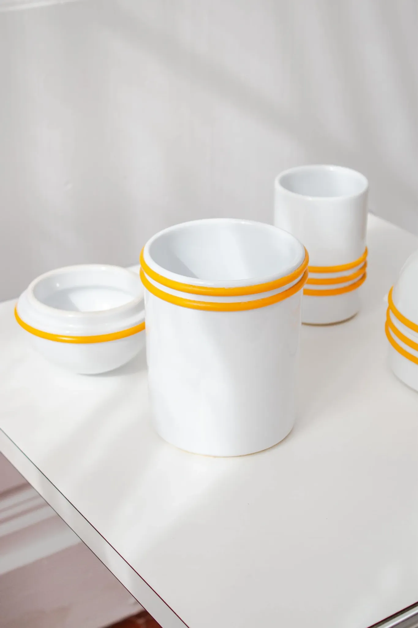 Set of vintage boxes for the bathroom, space age design, faience.
