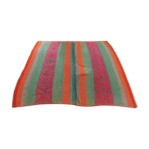 Tapis carré en laine de mouton