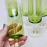 5 flûtes à champagne en verre soufflé vert