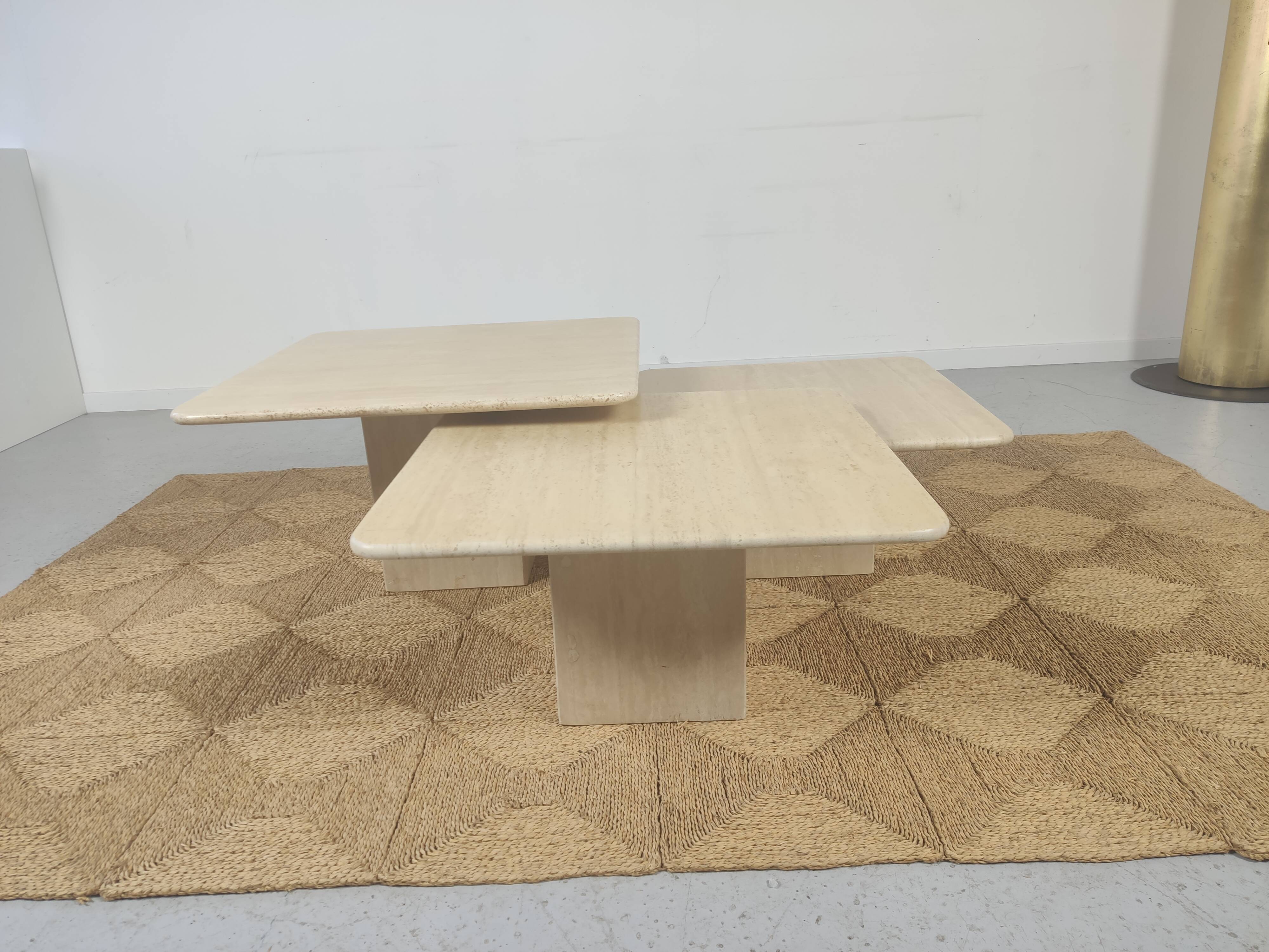 Table travertine 80s