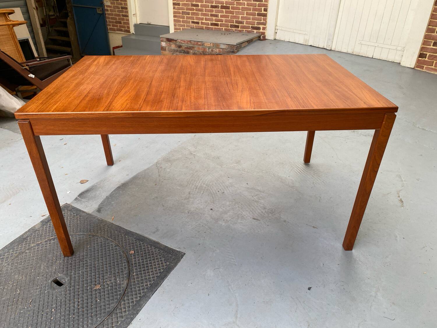 Scandinavian dining room table