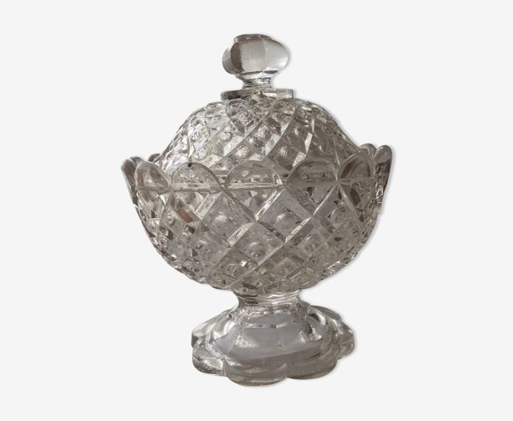 Old molded crystal drageoir