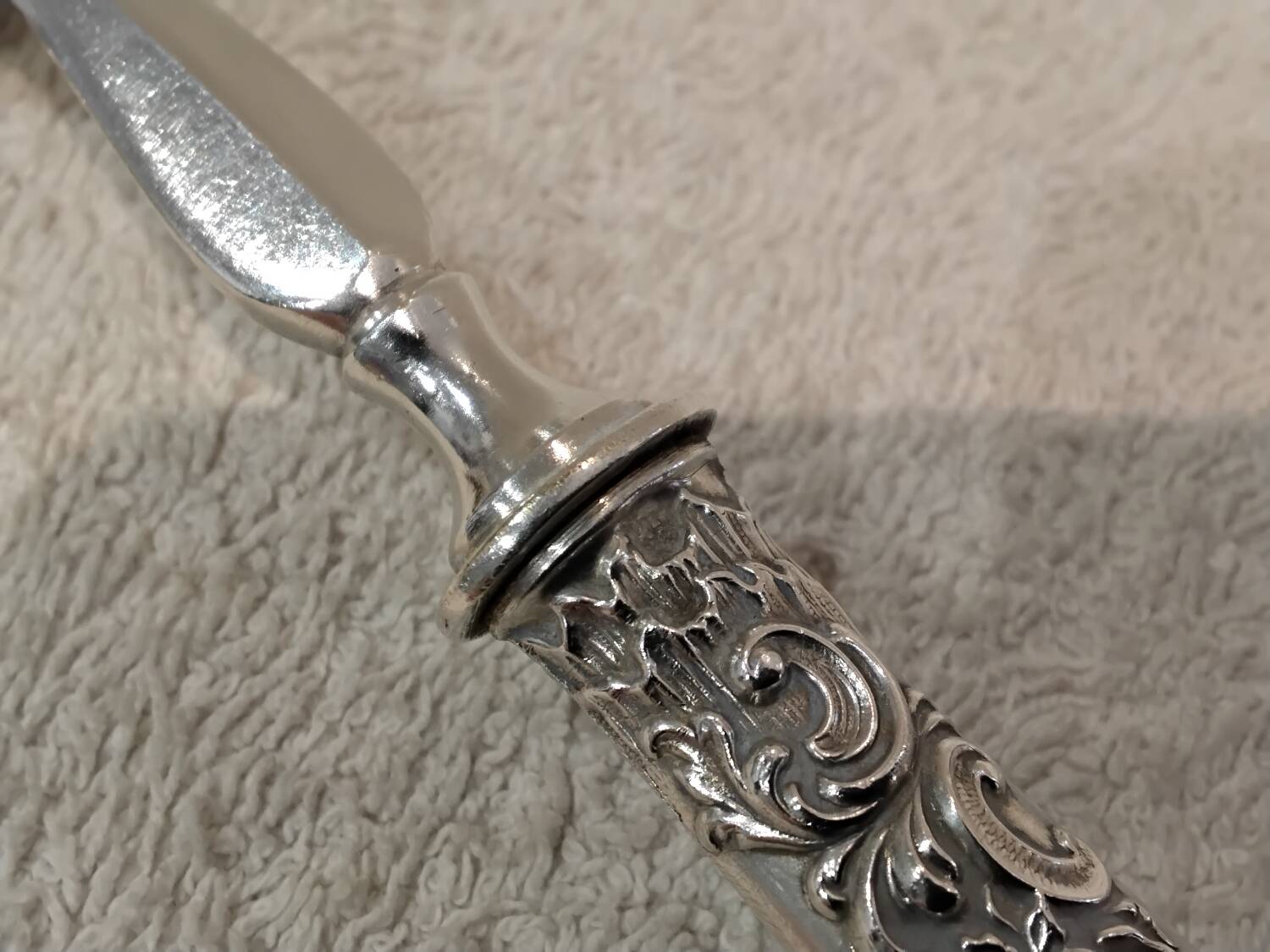 Ladle with a handle, 950 silver Minerva, Rocaille style, Ravinet.