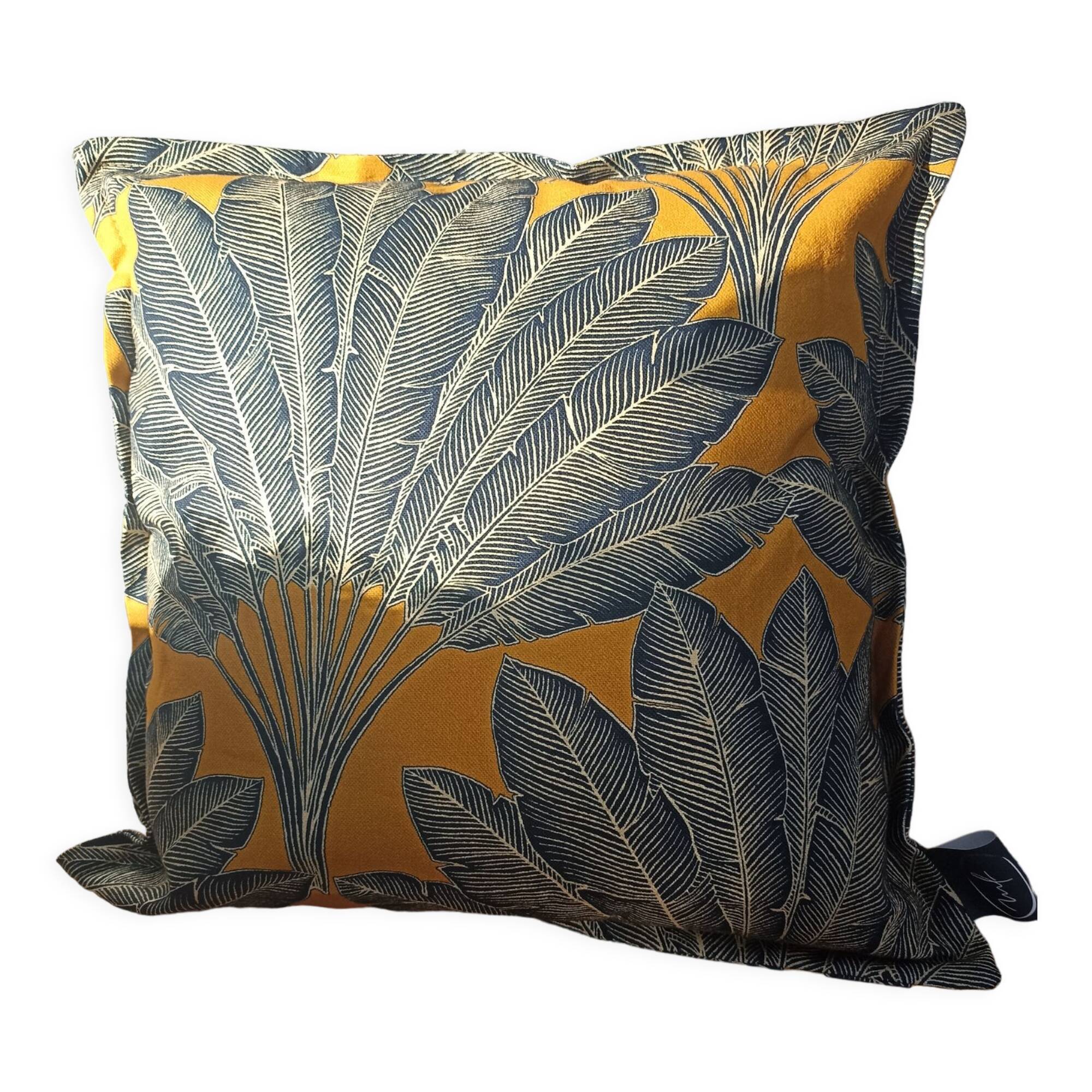 Fabric cushion "leaf of the traveler's tree" 40x40