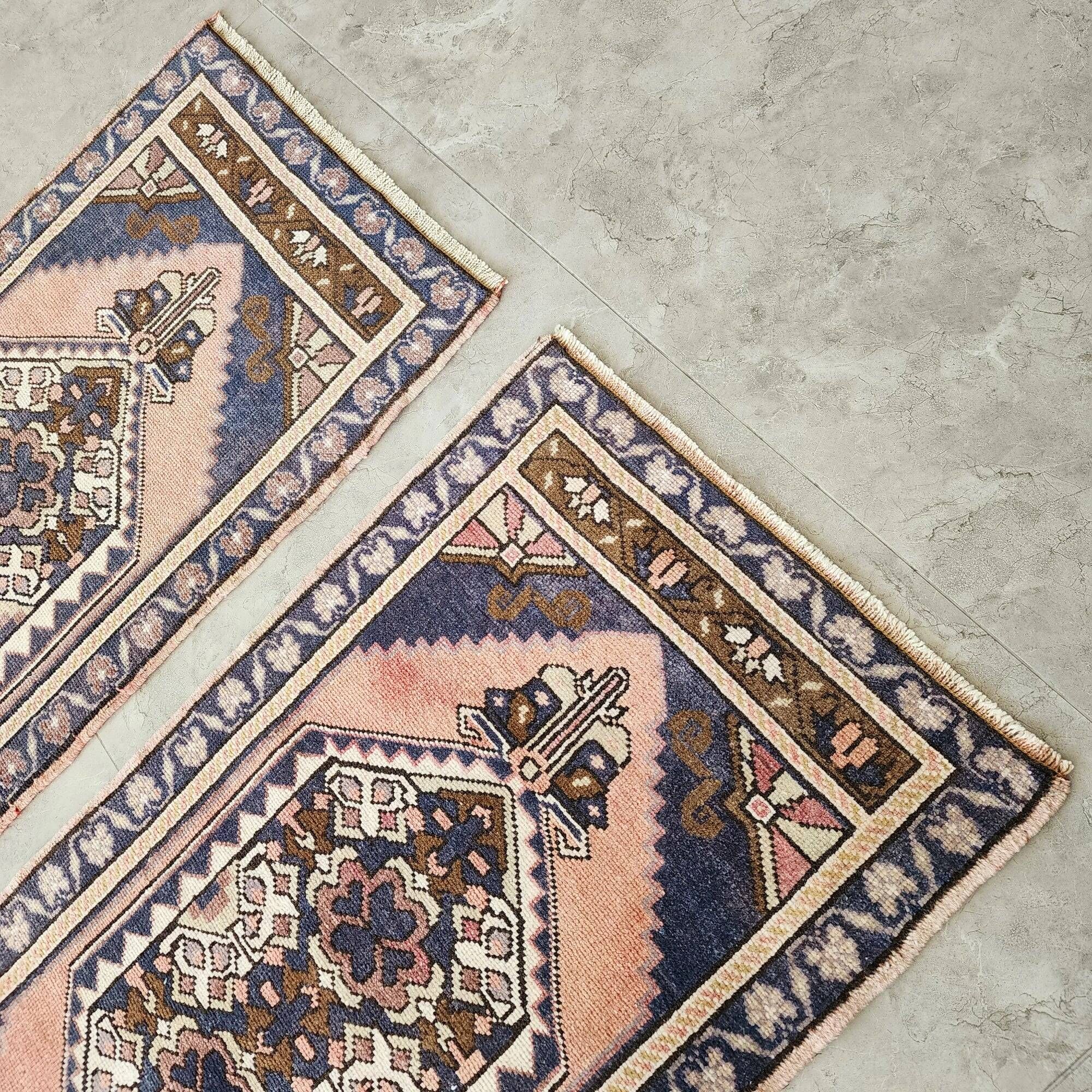 Set of 2 vintage handmade Turkish rugs 54x105 cm