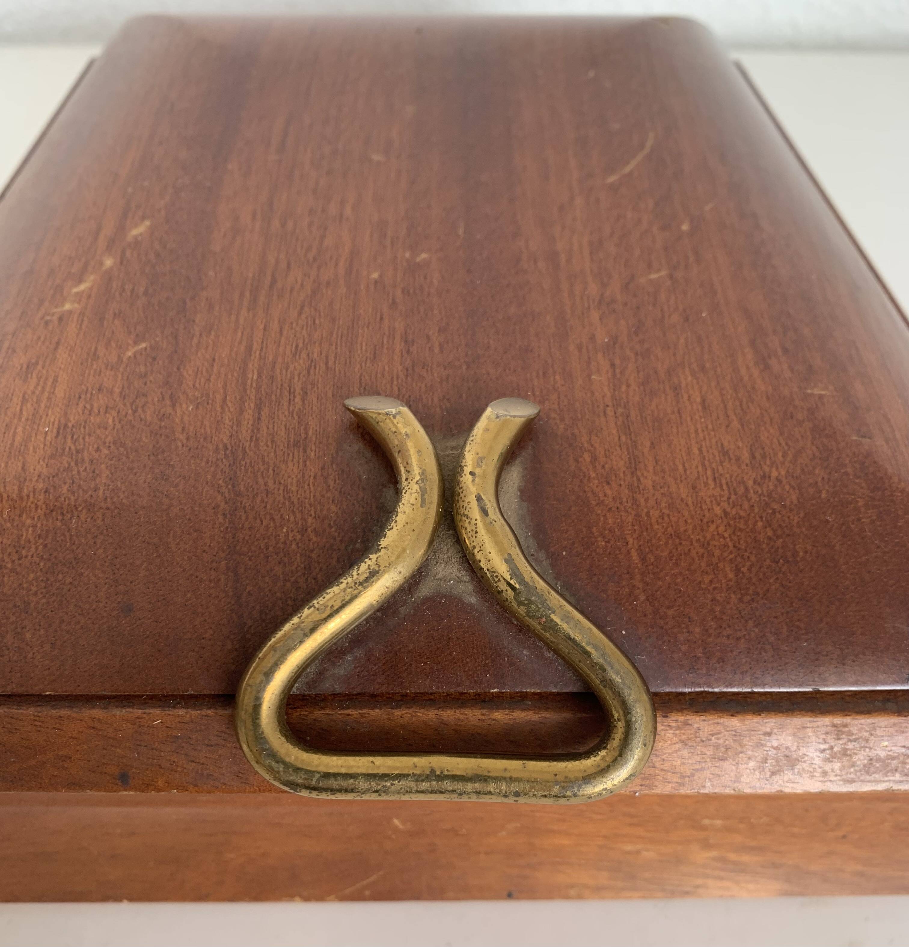 Vintage 1960 wooden cigar and cigarette dispenser - 20 x 19 cm