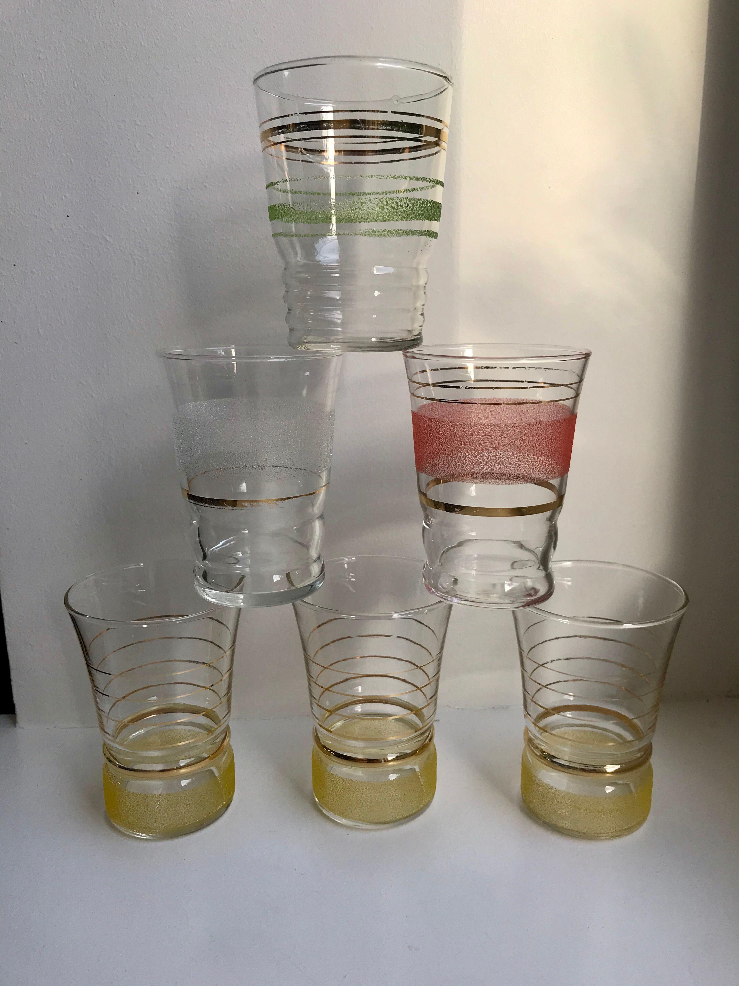 ensemble de 6 verres à eau granité colorés années 1960