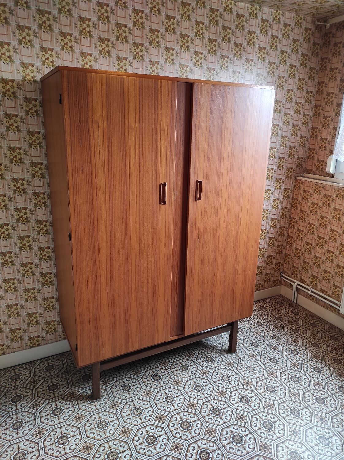 Scandinavian style 2 door wardrobe