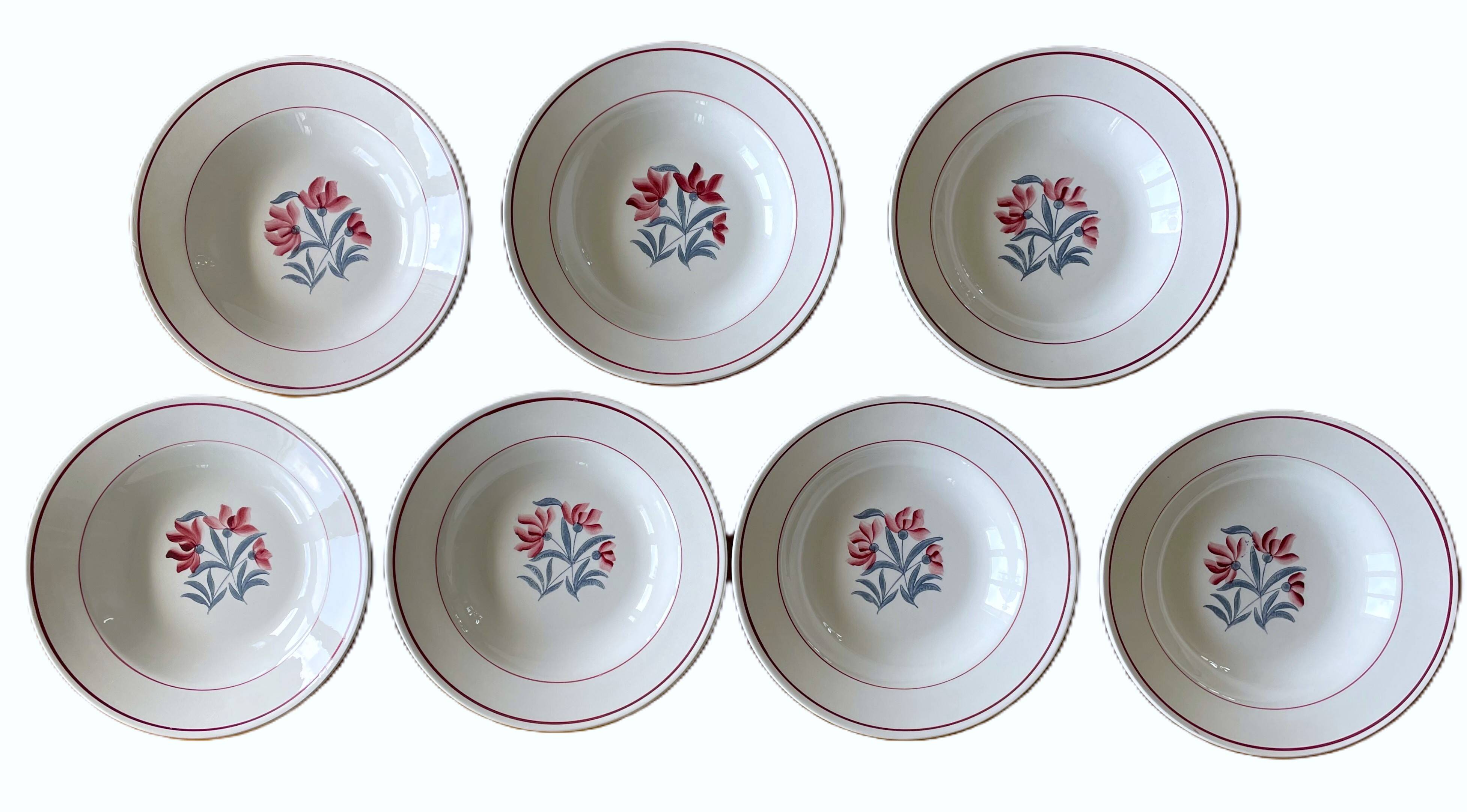 7 antique deep plates in Saint-Amand earthenware (Nord)