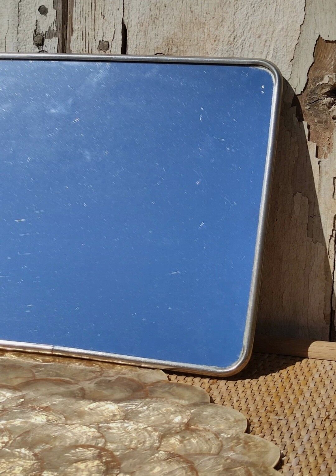 Duo of barber mirrors to pose