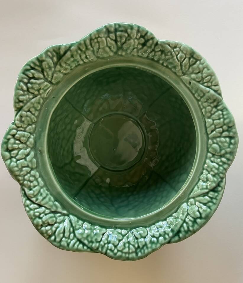 Vintage green soup tureen in majolica large model – Cabbage design – 1970s