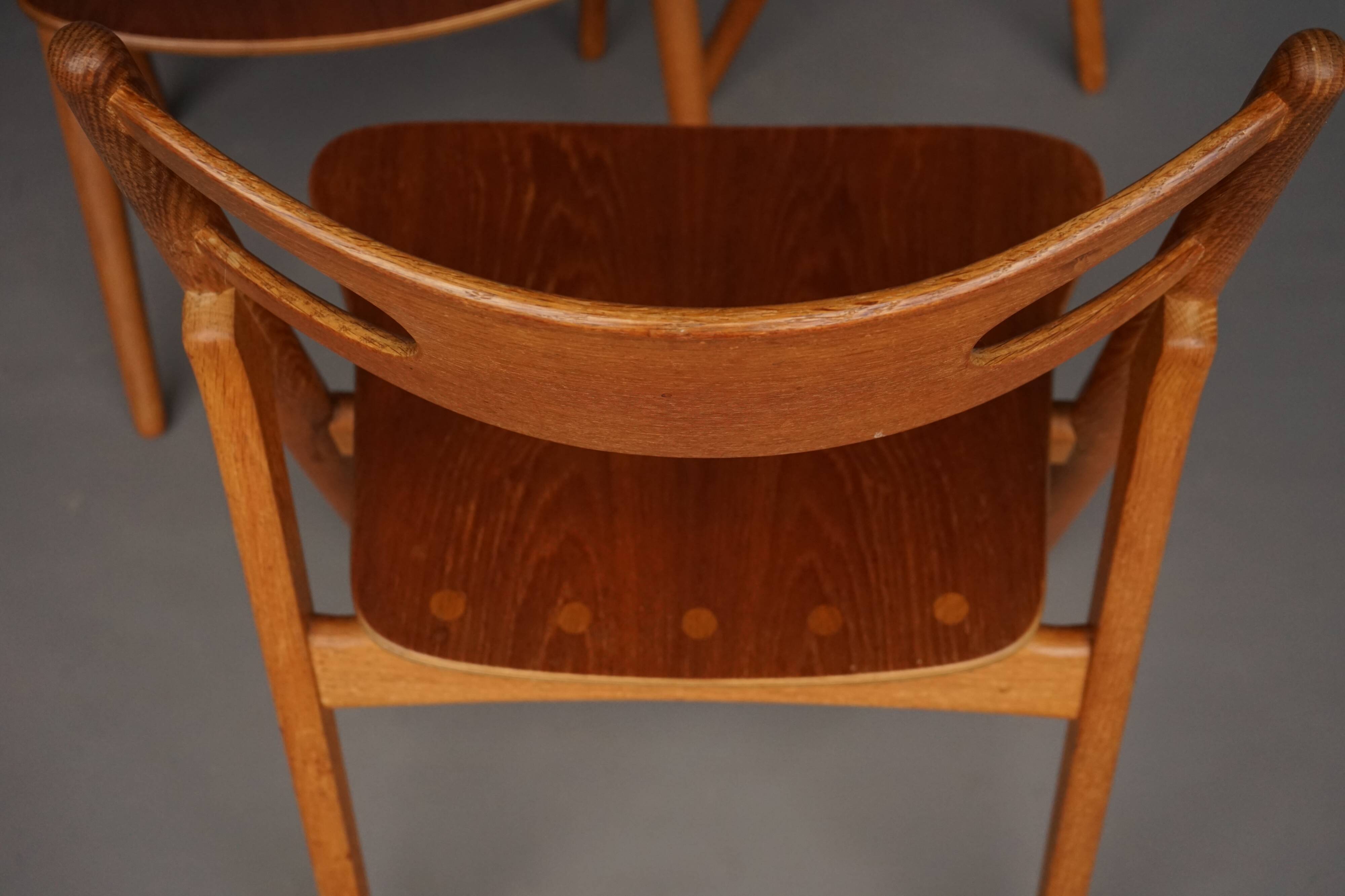 Chaises CH29 Sawbuck par Hans Wegner pour Carl Hansen & Son. Lot de 4