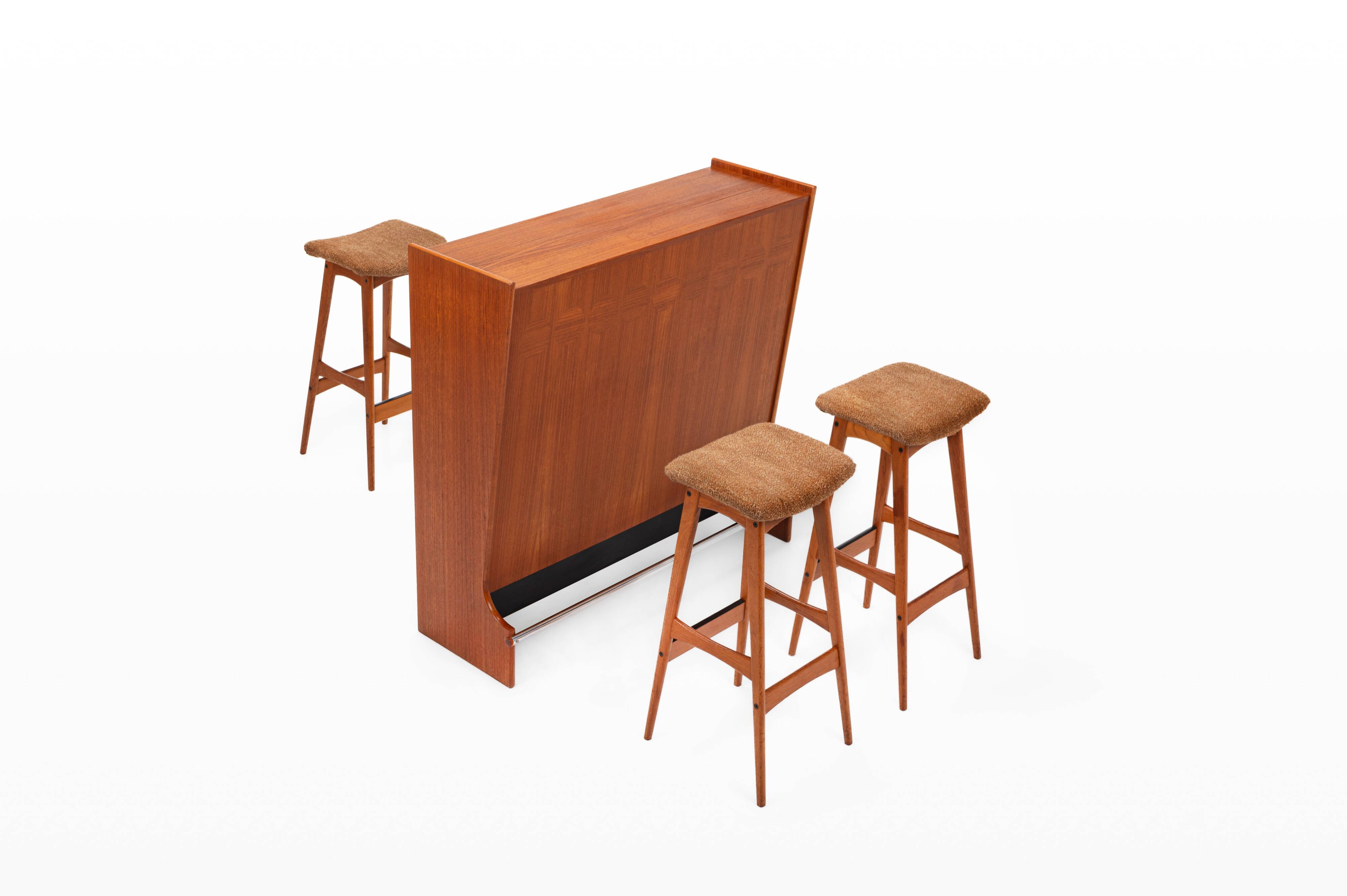 SK661 Cocktail Cabinet and Bar Stools by Johannes Andersen for Skaaning & Son 1960s