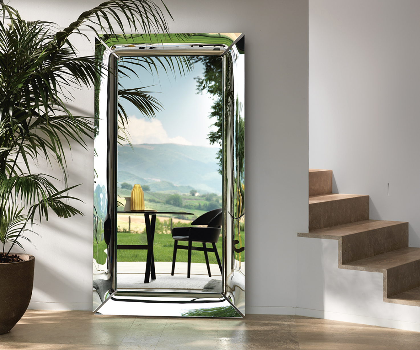Fiam mirror by Philippe Starck