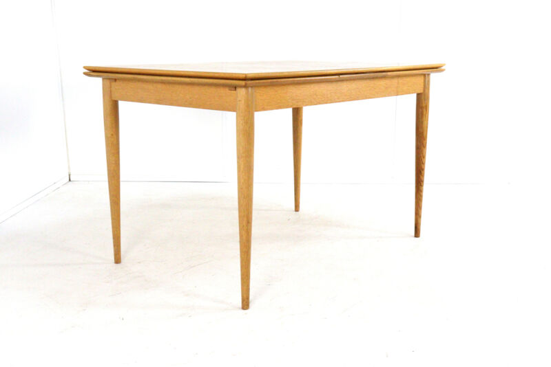 Rectangular extendable dining table "Embsen"