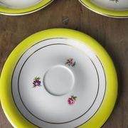 3 tasses et soucoupes Faïence de Gien décor de fleurs