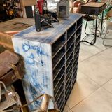 Skated workshop furniture