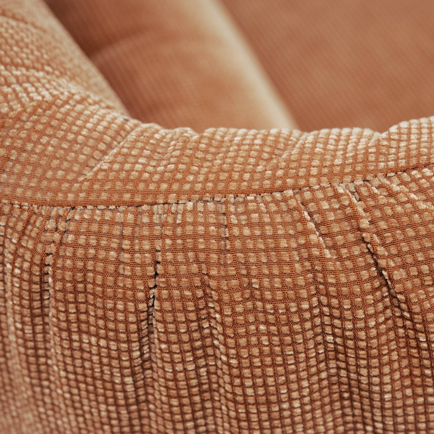 Sofa Maralunga Cassina Portovenere Vico Magistretti en pêche saumon.