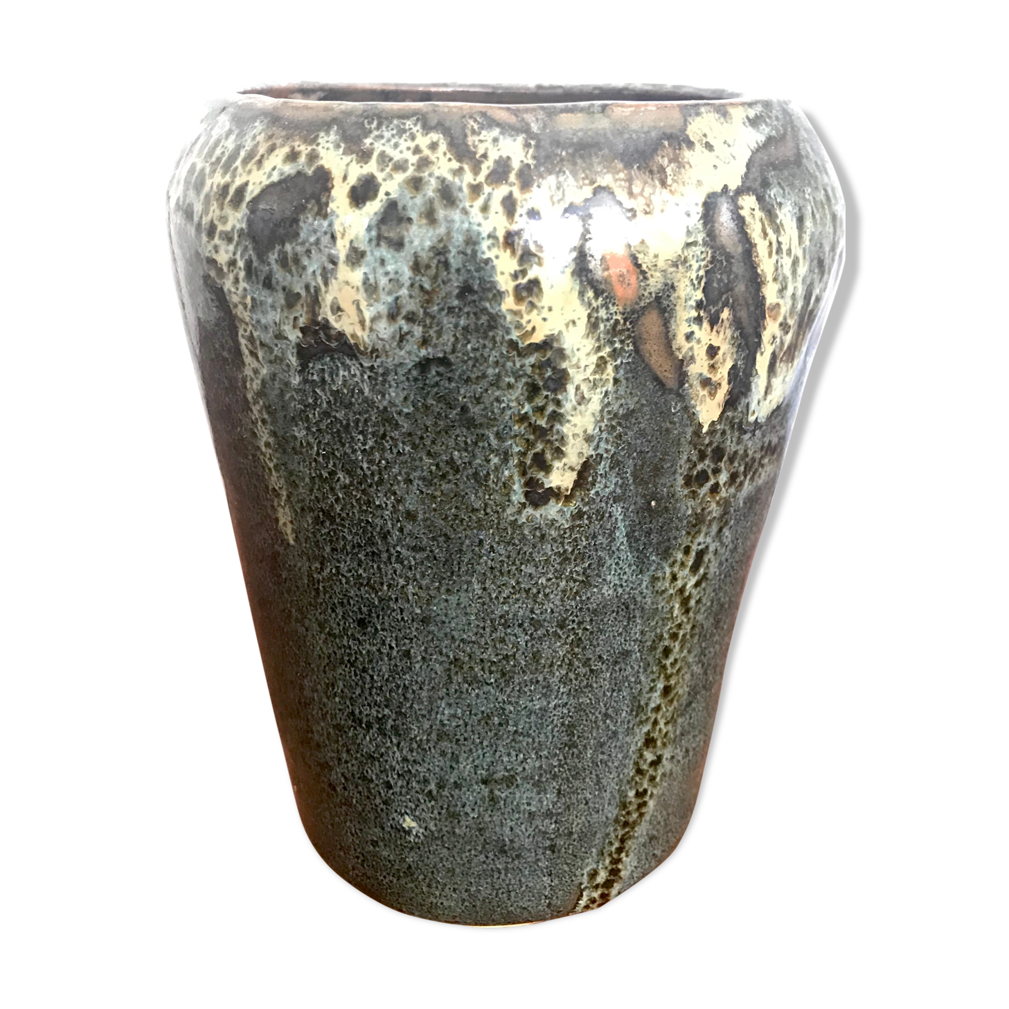Ceramic vase