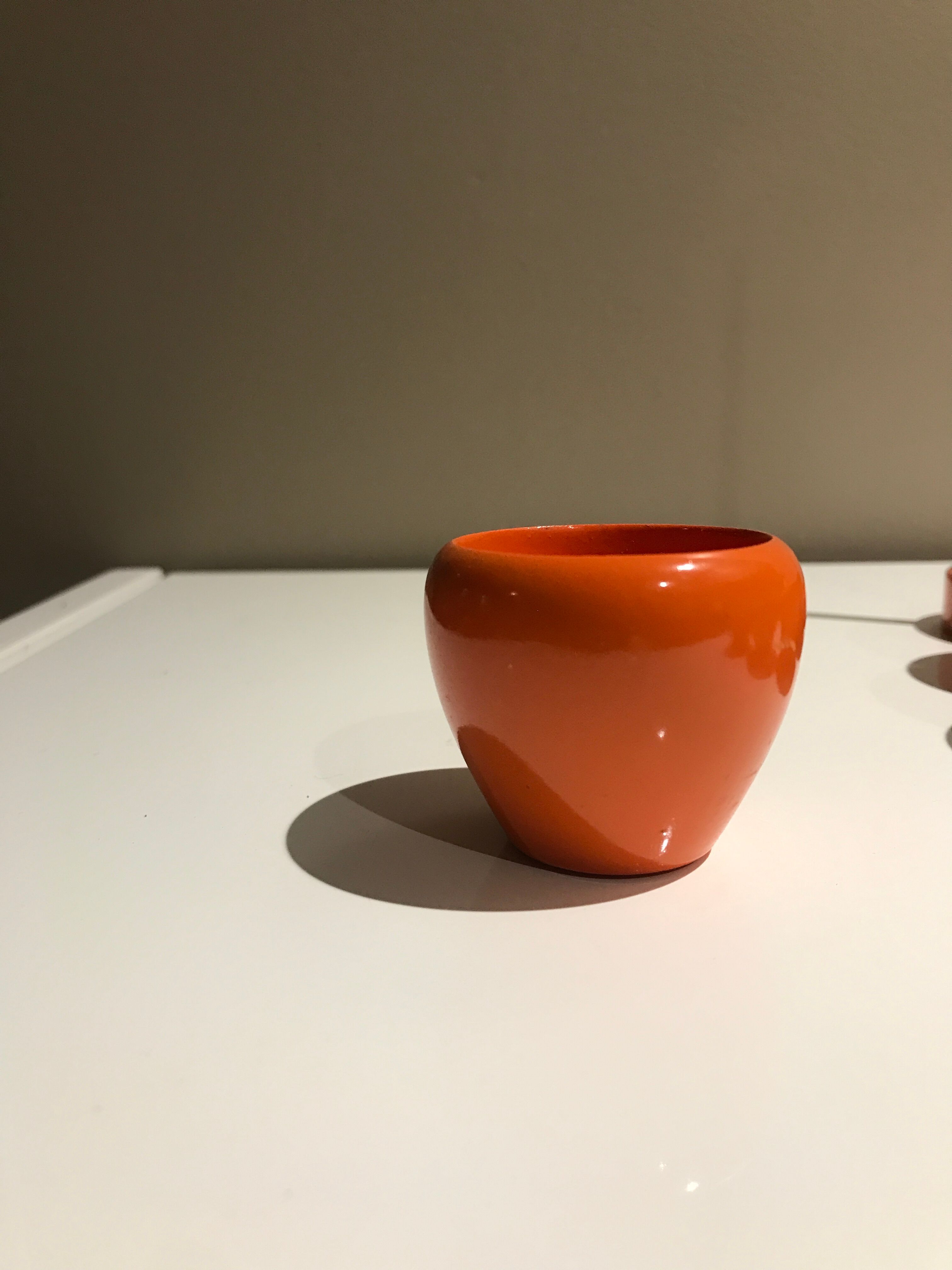 6 orange wooden coquetiers