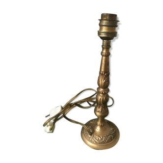 PIed de lampe en bronze ou laiton.