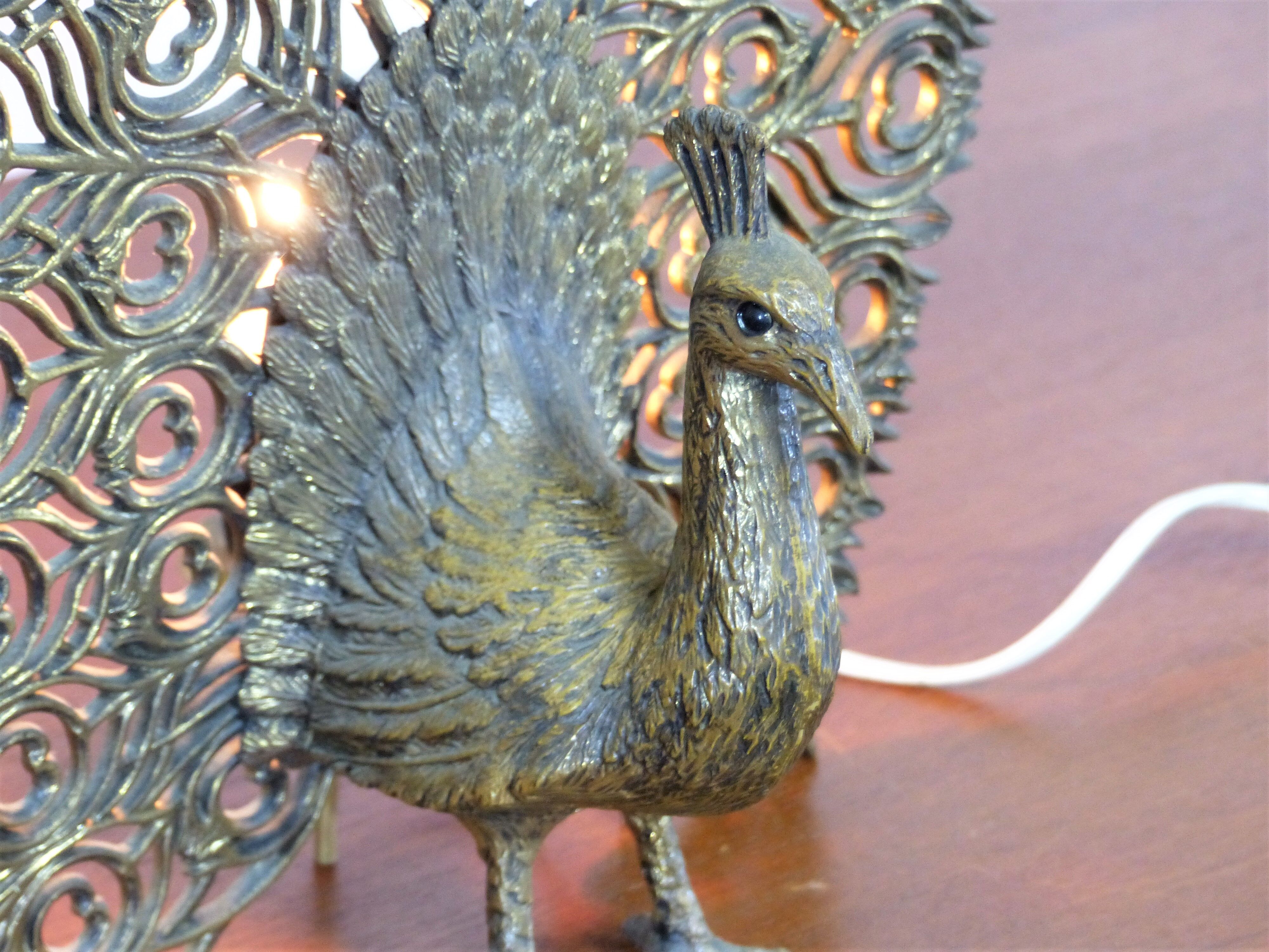 Vintage peacock screen lamp