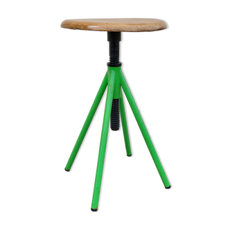 Screw stool