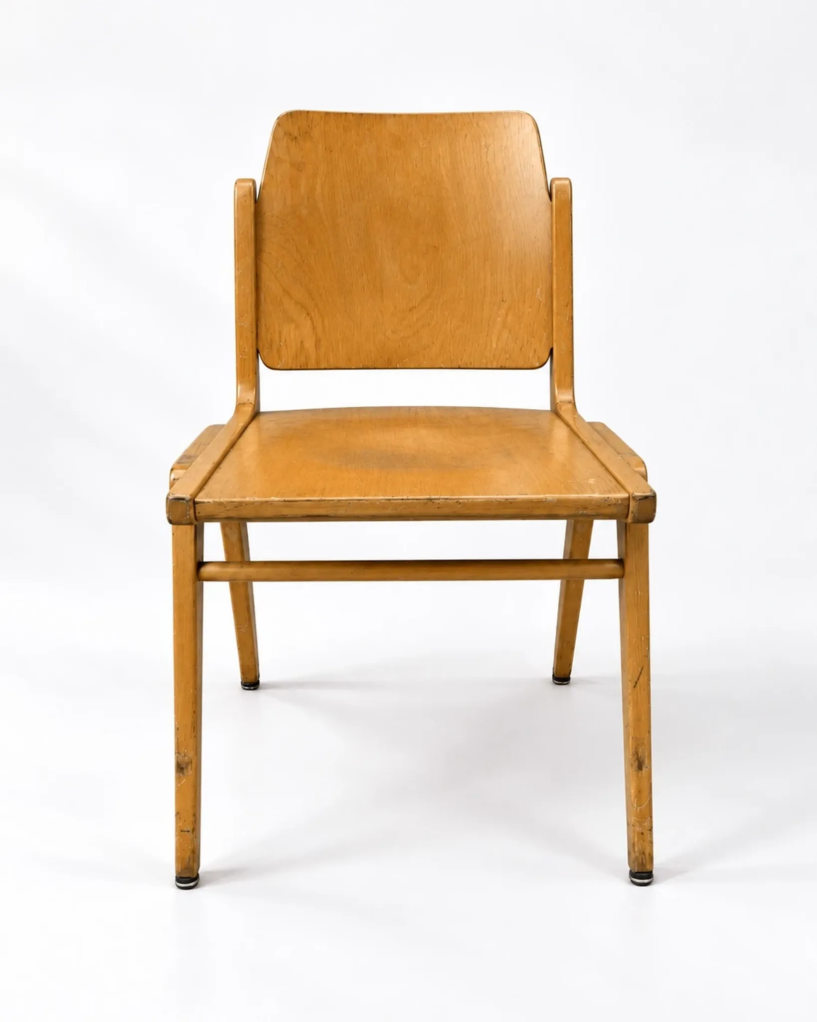 Ensemble de 4 chaises empilables "Austro" par Franz Schuster