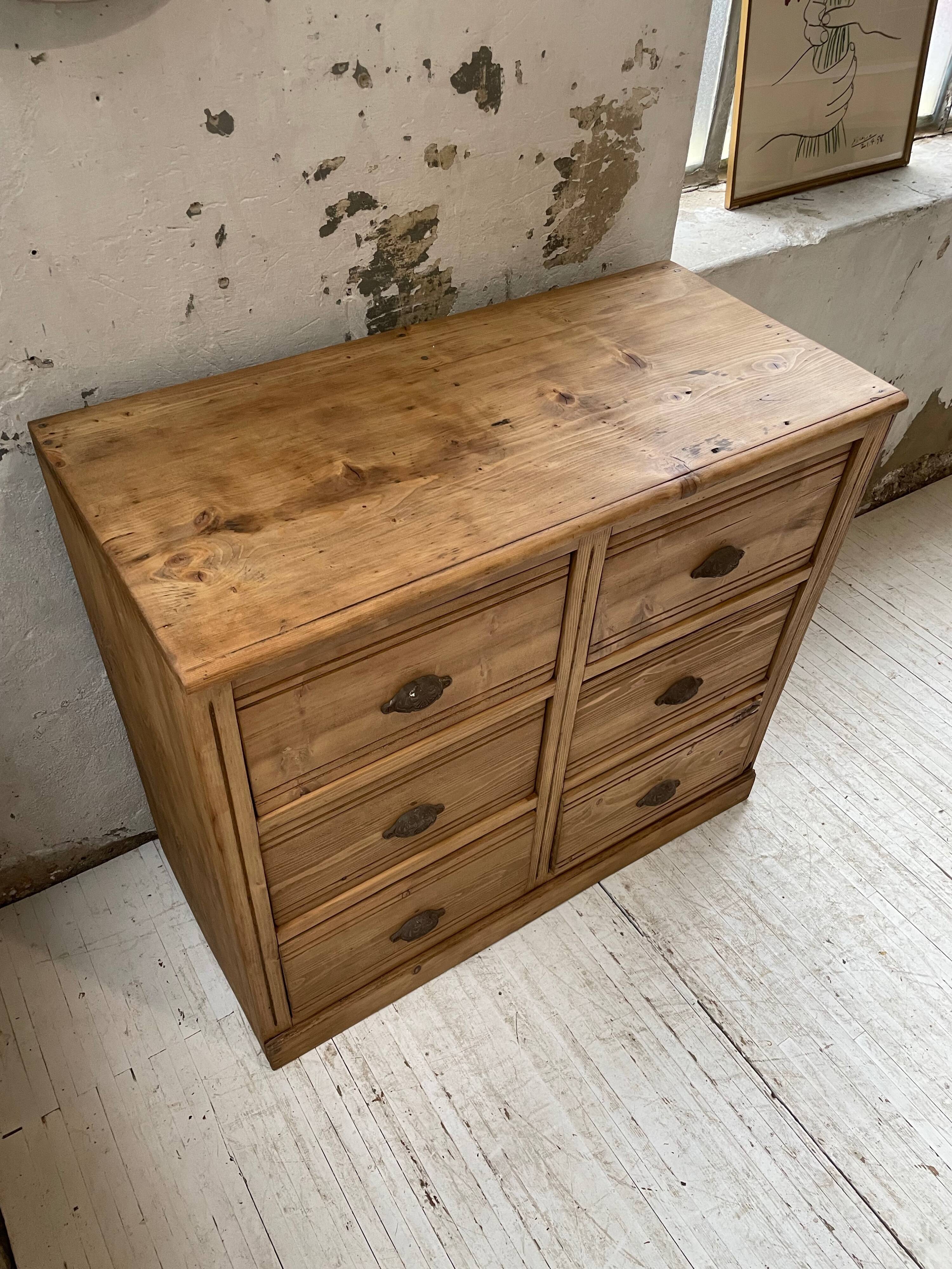 Convenient pine workshop furniture