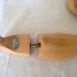 Pair of shoe trees Weston wooden