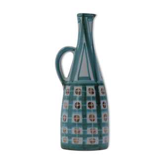 Pitcher Roger Picaud