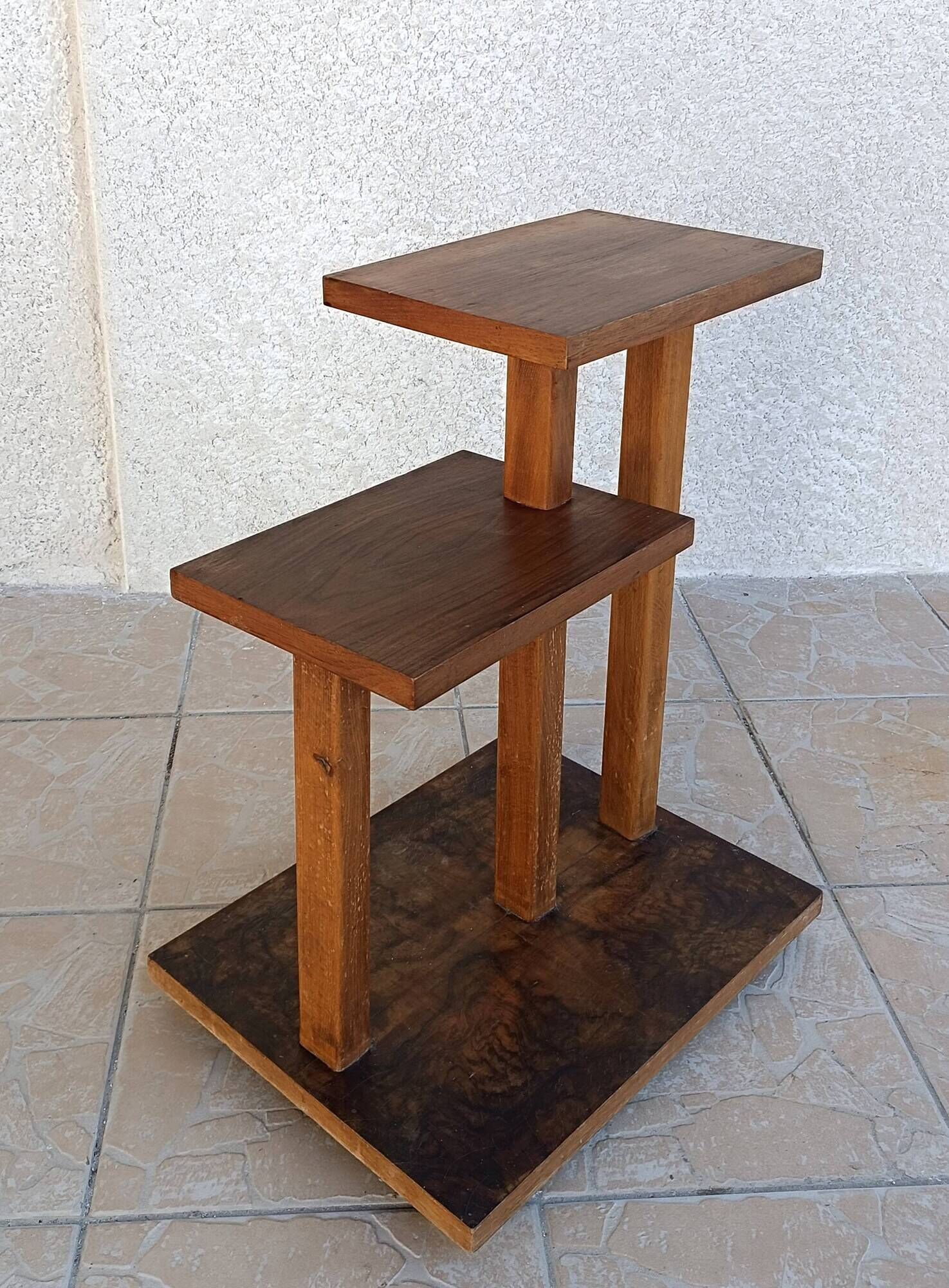 Vintage side table in walnut burl