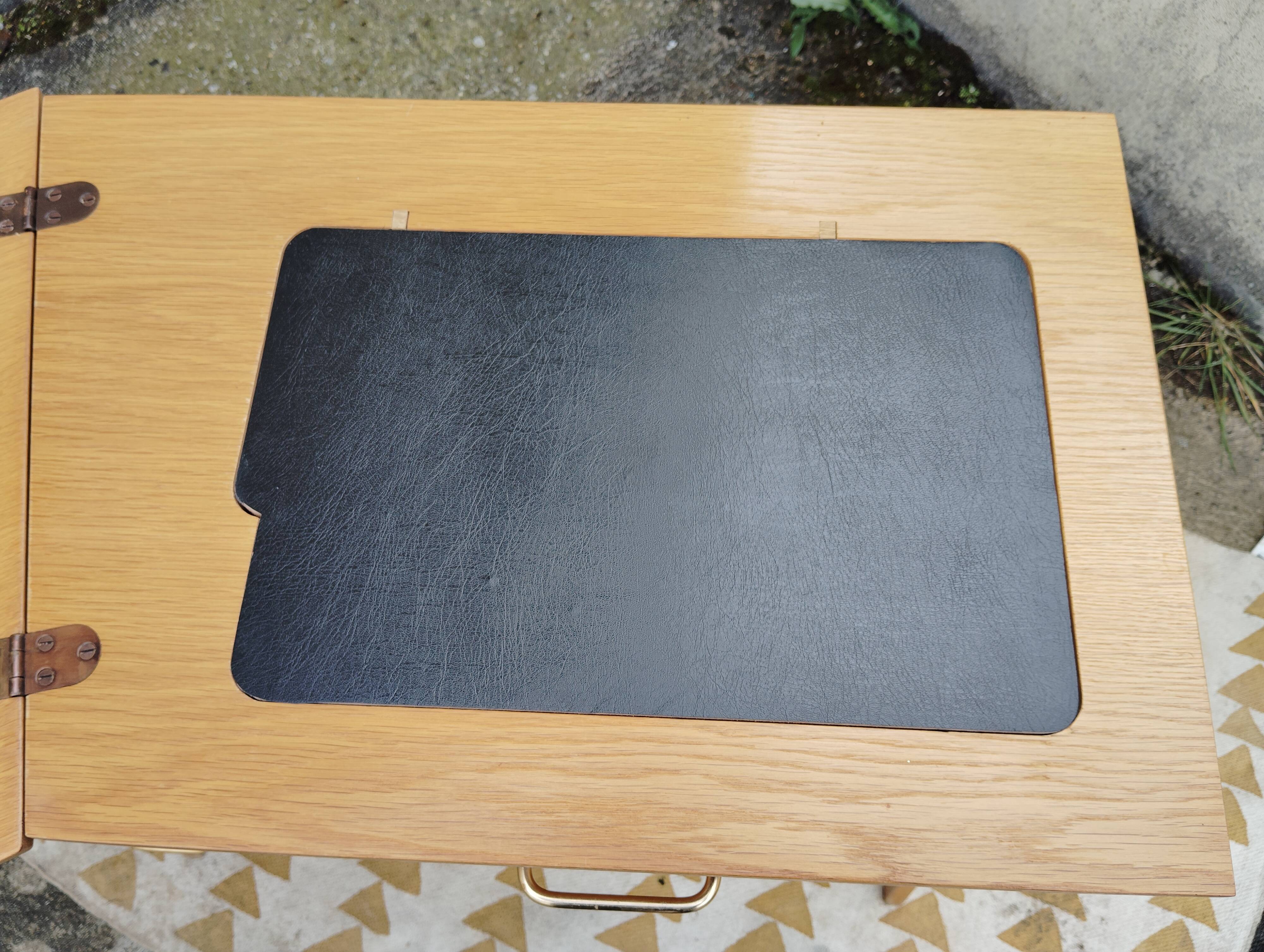 Scandinavian desk based on a Singer piece of furniture.