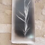 Stainless steel top, hand-engraved décor, to hang